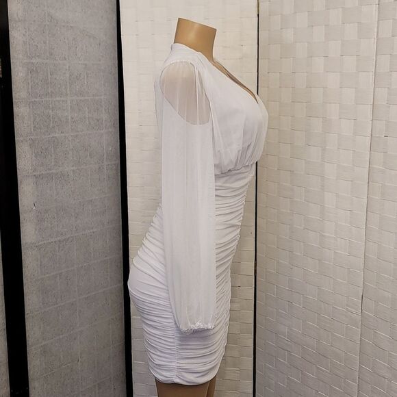 BRAND NEW LOVE X DESIGN RUCHED BODYCON LONG SLEEVE V NECK MINI  COCKTAIL… - Picture 4 of 14